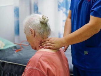 黑河跨境养生热：中俄民众共赴“中医之约”