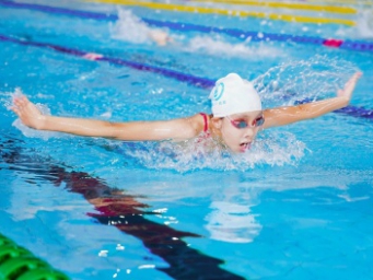 “划水”这件事，这群广西“泳娃”是认真的！